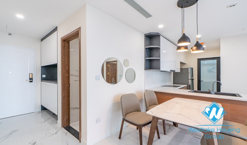 High floor three bedrooms apartment for rent in Sunshine City, Tay Ho